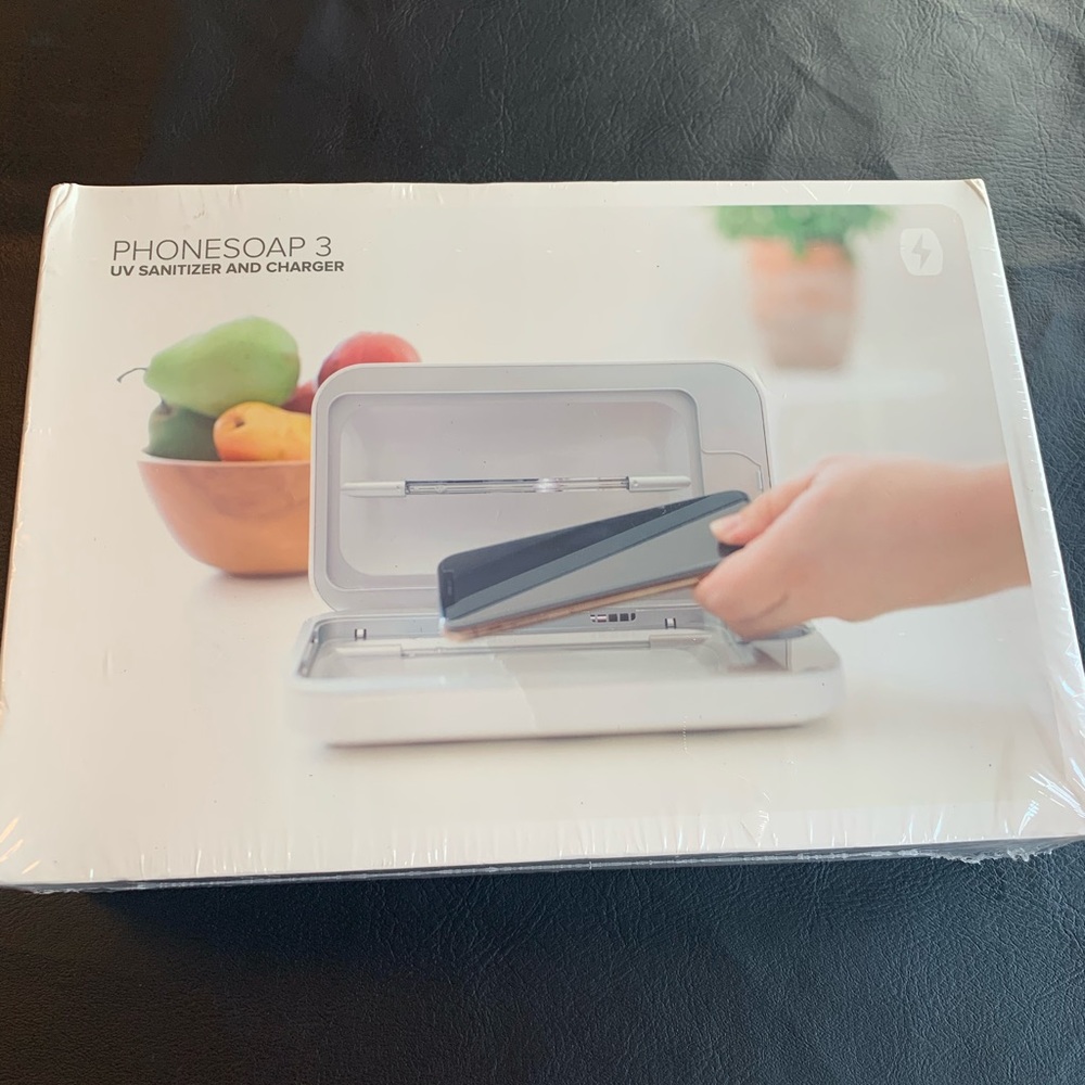 Phonesoap 3 UV sanitizer & charger NIB